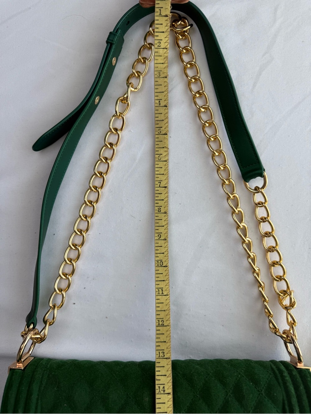 Quilted Green Velvet Chain Shoulder Bag Gold Hardware Push Buckle Closure - Picture 11 of 11